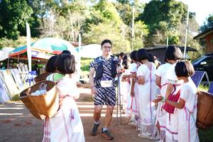 BIB: 2190
                            <button type="button" onclick="openModal(19047318)" class="btn btn-primary btn-sm float-right btn-popup" data-toggle="modal" data-target=".modal-high-quality">
                        <i class="fas fa-shopping-cart"></i> Add to Cart
                    </button>
                                            <button type="button" onclick="isThisMe(19047318, true)" class="btn btn-success btn-sm float-right btn-popup btn-isme hidden" data-toggle="tooltip" data-placement="bottom" title="นี่คือรูปของคุณใช่ไหม คลิกที่นี่เพื่อเอาเข้าอัลบั้ม">
                        <i class="fas fa-plus"></i> Add to album
                    </button>
                    <button type="button" onclick="isThisMe(19047318, false)" class="btn btn-warning btn-sm float-right btn-popup btn-isnotme hidden">
                        <i class="fas fa-ban"></i> Remove from album
                    </button>